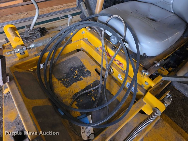 image for item DZ3573 2010 Hustler Super Z  ZTR lawn mower