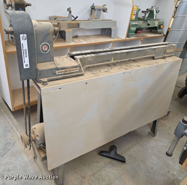 image for item DZ3579 Rockwell Delta wood lathe