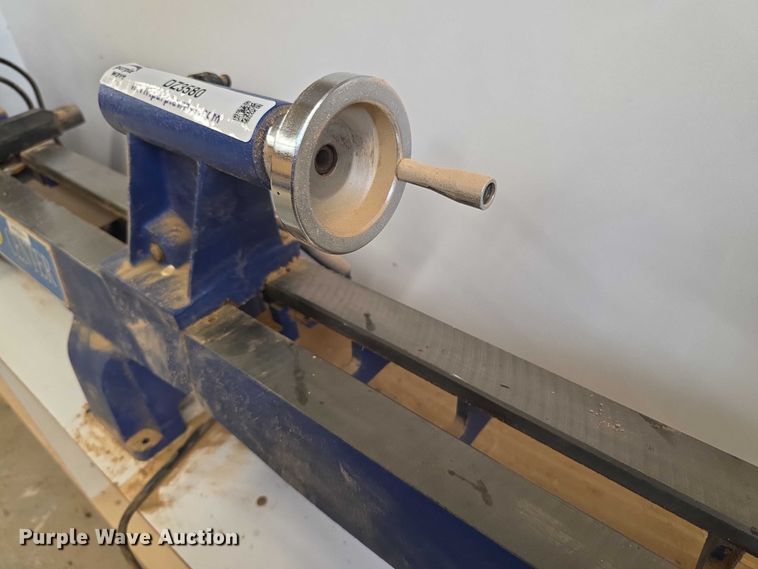 image for item DZ3580 Turner Fisch Center wood Lathe
