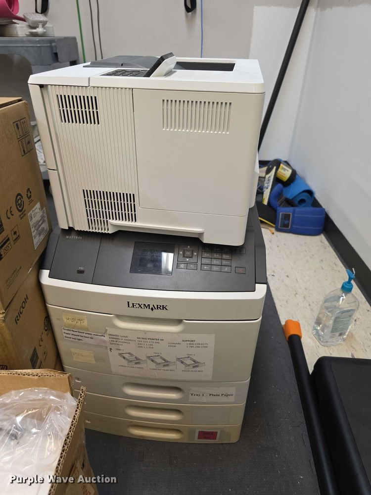 image for item DZ3619 Office equipment