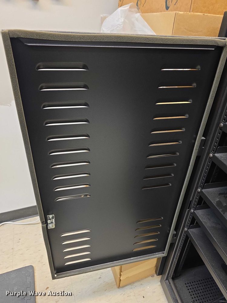 image for item DZ3620 Server rack