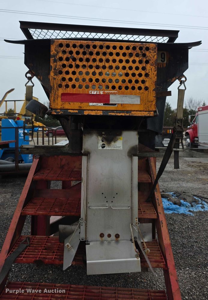 image for item DZ3629 Henderson V-box spreader