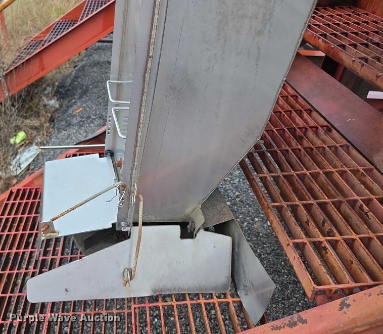 image for item DZ3629 Henderson V-box spreader