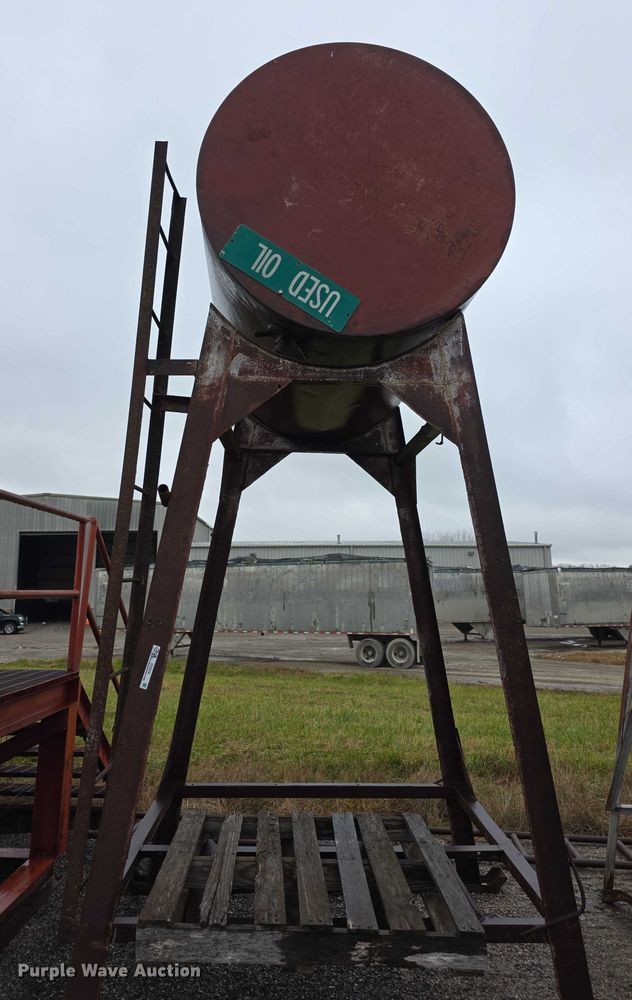 image for item DZ3632 Used oil tank