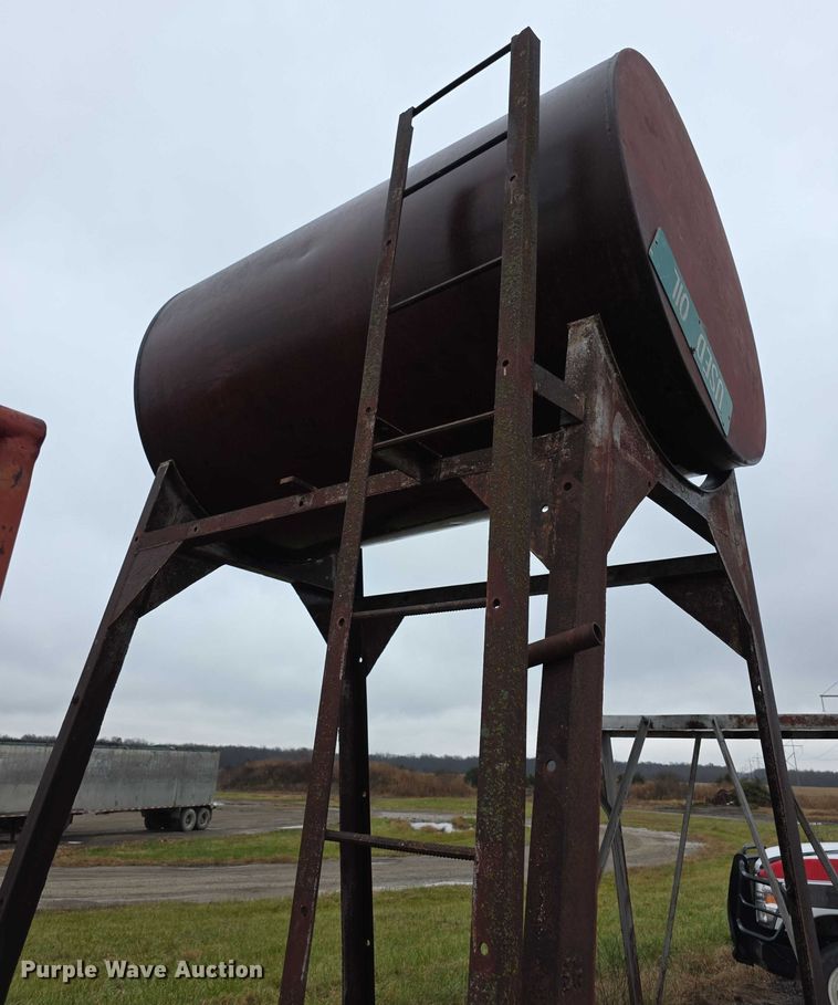 image for item DZ3632 Used oil tank