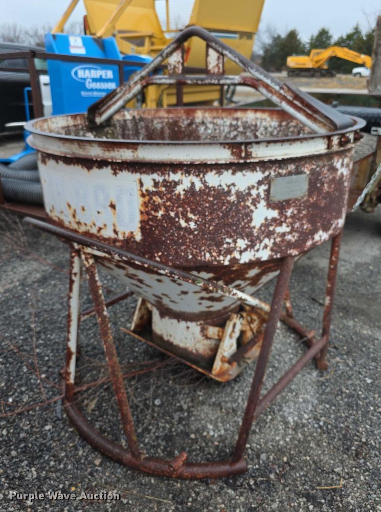 image for item DZ3640 Gar-Bro 120R concrete hopper