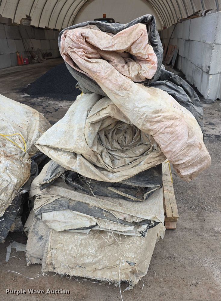 image for item DZ3645 Approximately 20 concrete blankets