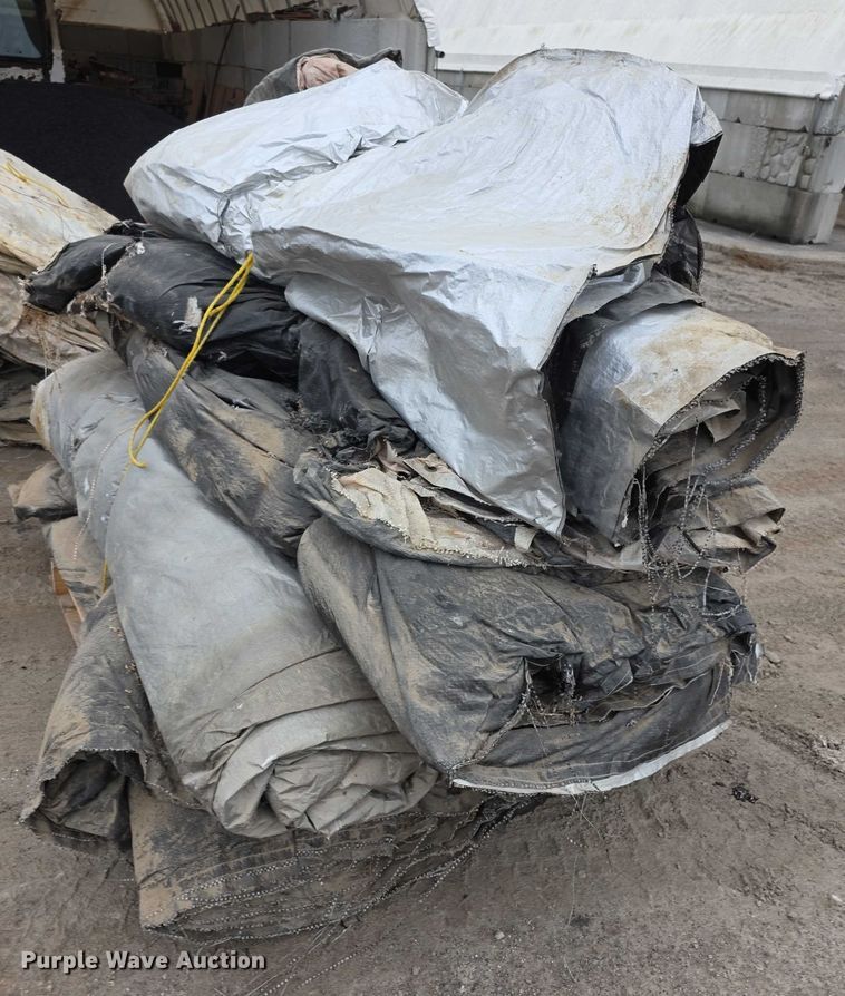 image for item DZ3645 Approximately 20 concrete blankets