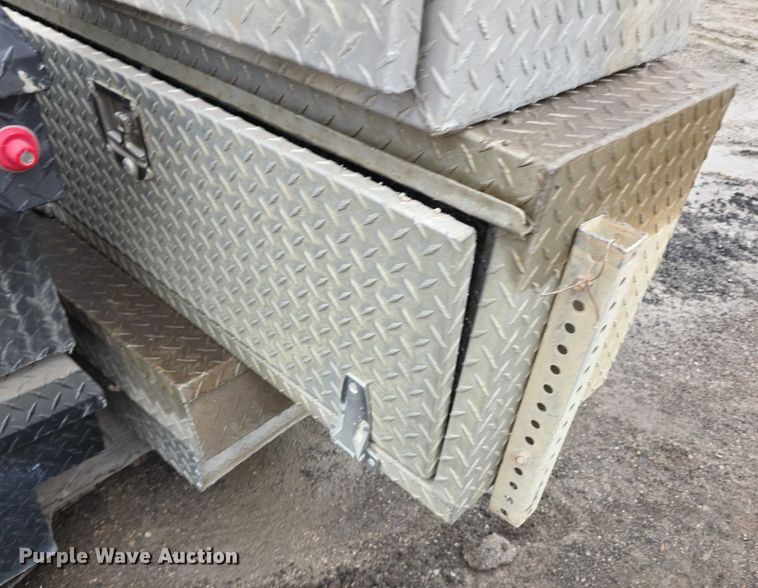 image for item DZ3648 (6) toolboxes