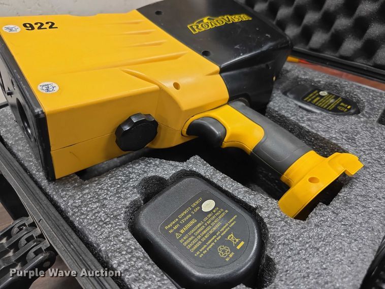 image for item DZ3652 2008 Road Vista 922 sign retroreflectormeter