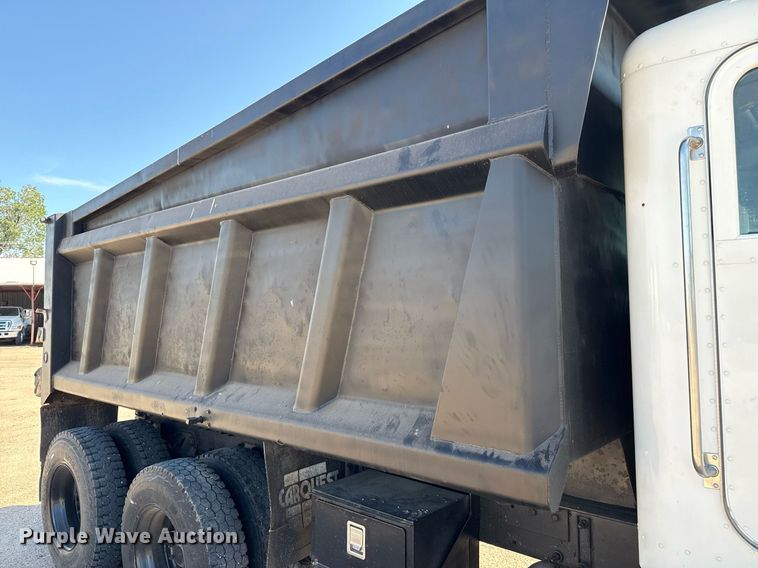 image for item DZ8762 2000 Peterbilt 330 dump truck