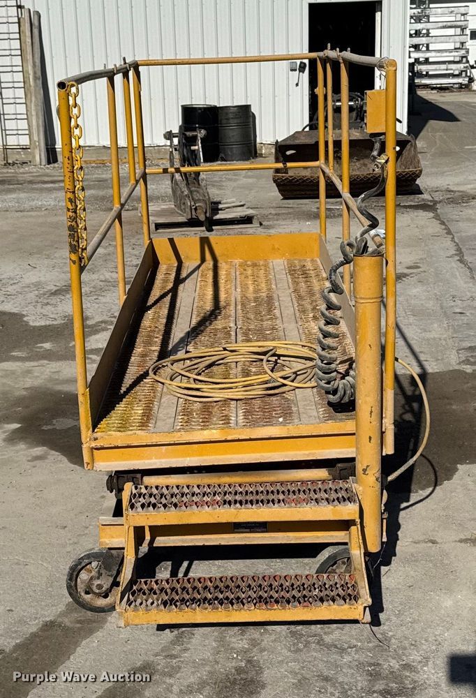 image for item EA2052 Ballymore Company HSL 120 Special scissor lift