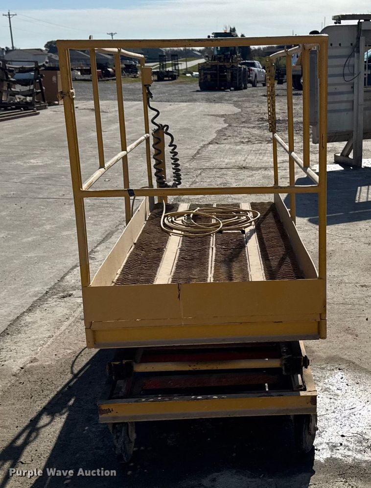 image for item EA2052 Ballymore Company HSL 120 Special scissor lift