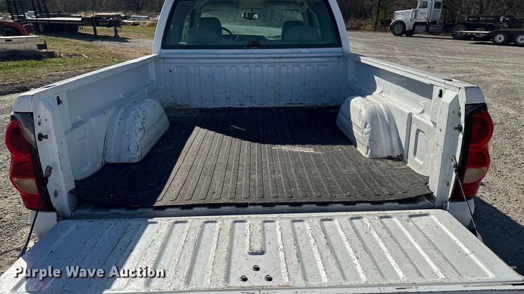 image for item EA2053 2006 Chevrolet Silverado 1500 Ext. Cab pickup truck