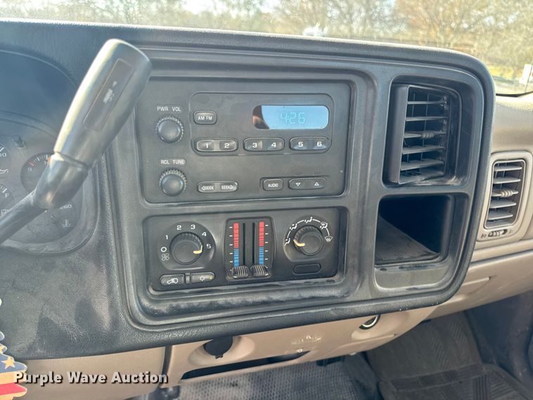 image for item EA2053 2006 Chevrolet Silverado 1500 Ext. Cab pickup truck