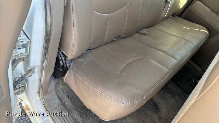 image for item EA2053 2006 Chevrolet Silverado 1500 Ext. Cab pickup truck