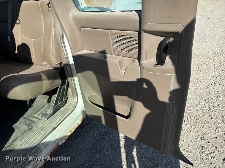 image for item EA2053 2006 Chevrolet Silverado 1500 Ext. Cab pickup truck