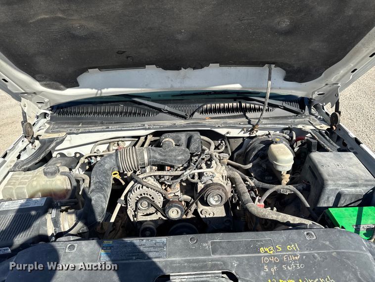 image for item EA2053 2006 Chevrolet Silverado 1500 Ext. Cab pickup truck