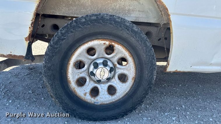 image for item EA2053 2006 Chevrolet Silverado 1500 Ext. Cab pickup truck