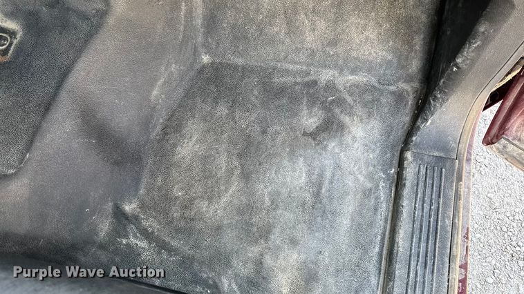 image for item EA2054 2013 Chevrolet Silverado 1500 Ext. Cab pickup truck