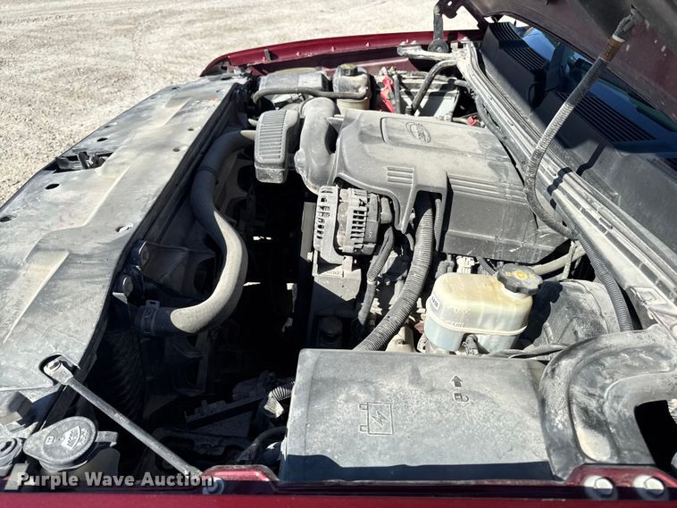 image for item EA2054 2013 Chevrolet Silverado 1500 Ext. Cab pickup truck