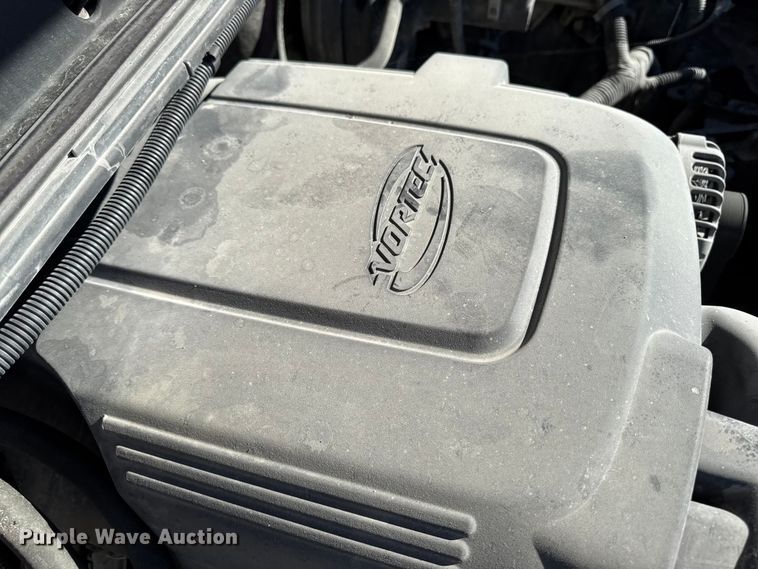 image for item EA2054 2013 Chevrolet Silverado 1500 Ext. Cab pickup truck