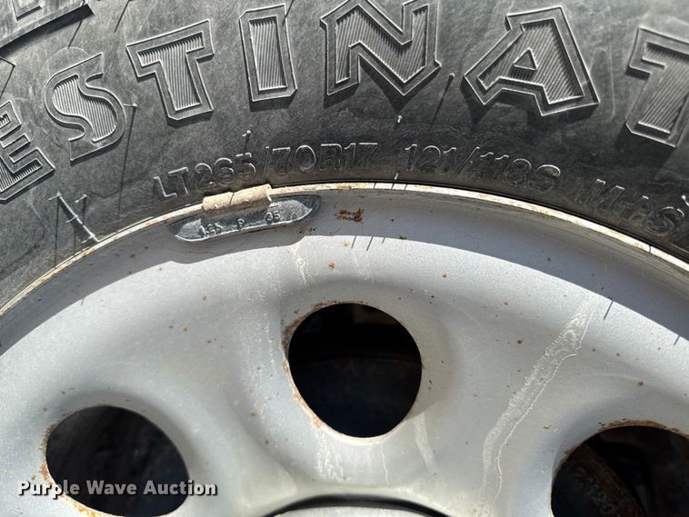 image for item EA2054 2013 Chevrolet Silverado 1500 Ext. Cab pickup truck