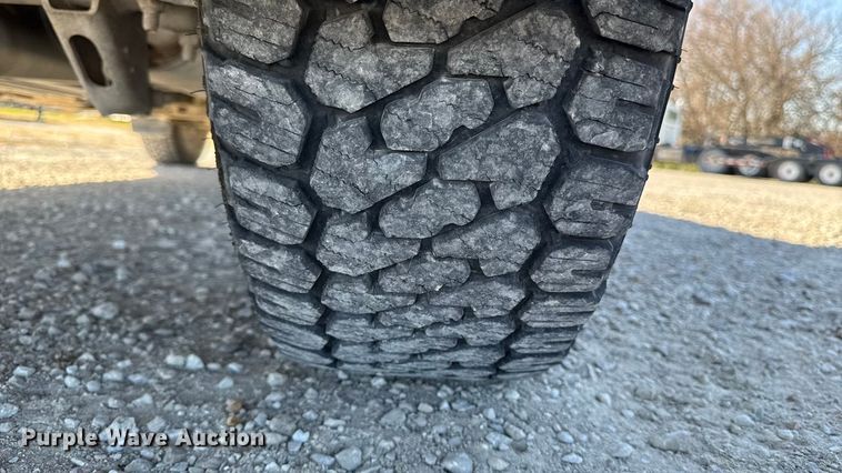 image for item EA2054 2013 Chevrolet Silverado 1500 Ext. Cab pickup truck