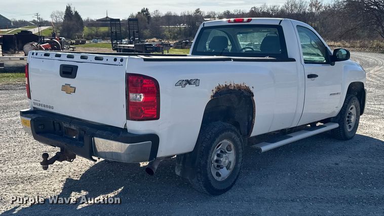 image for item EA2055 2009 Chevrolet Silverado 2500HD pickup truck