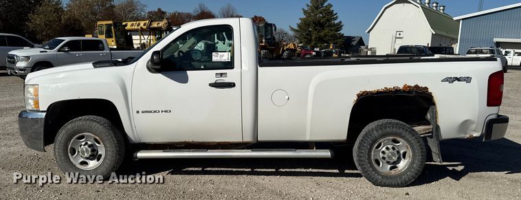 image for item EA2055 2009 Chevrolet Silverado 2500HD pickup truck