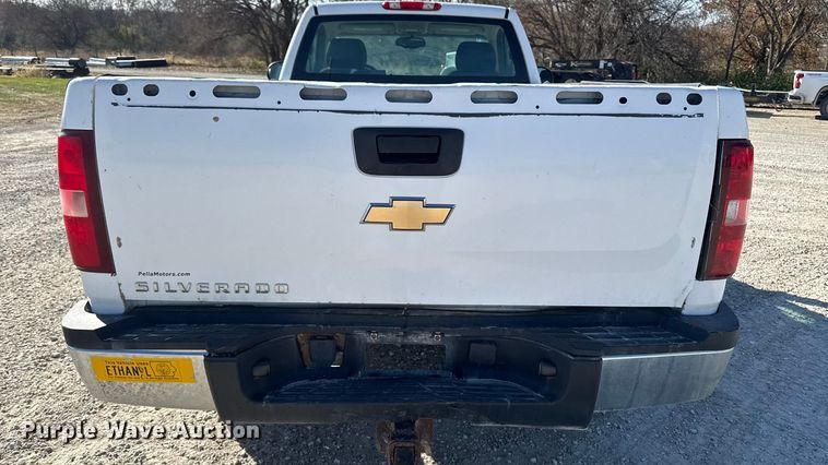 image for item EA2055 2009 Chevrolet Silverado 2500HD pickup truck