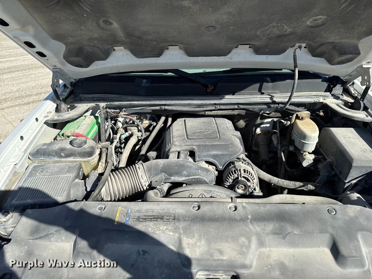 image for item EA2055 2009 Chevrolet Silverado 2500HD pickup truck