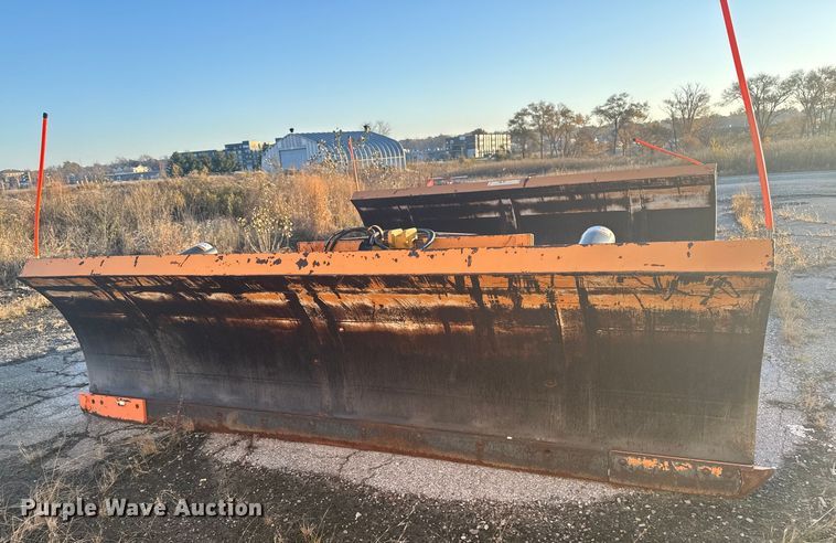 image for item EA2056 Henke REL 12 wheel loader snow plow