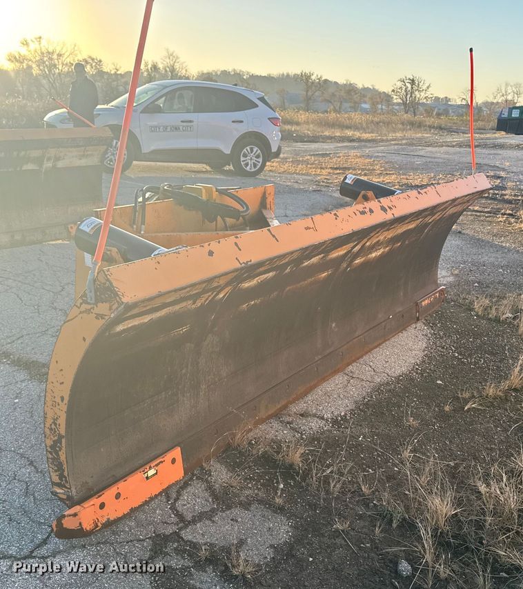 image for item EA2056 Henke REL 12 wheel loader snow plow