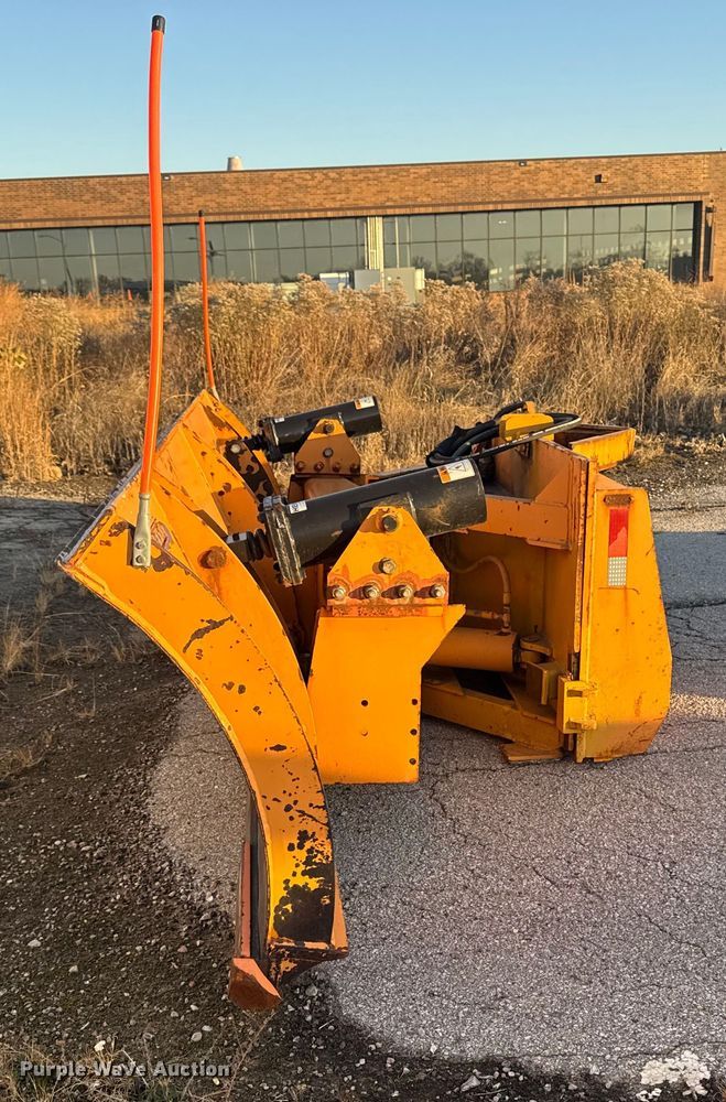 image for item EA2056 Henke REL 12 wheel loader snow plow