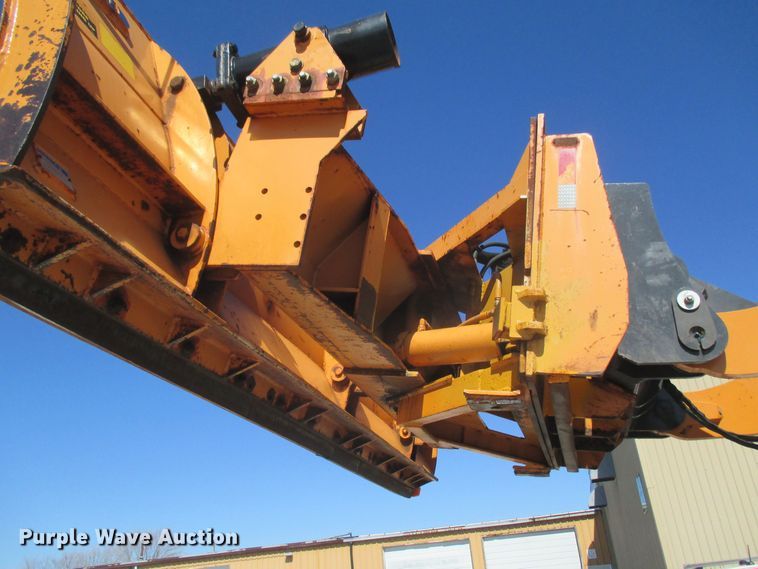 image for item EA2056 Henke REL 12 wheel loader snow plow