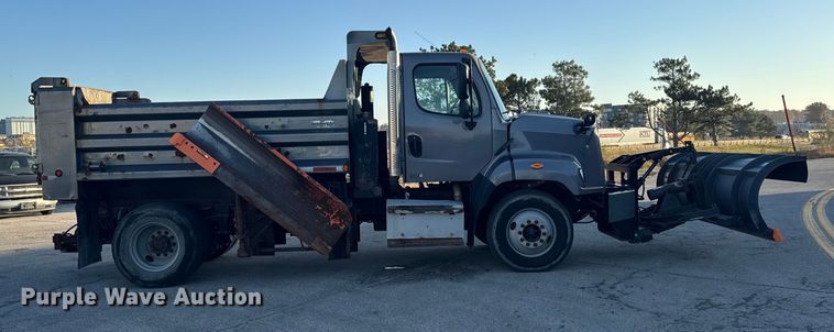 image for item EA2057 2014 Freightliner 108SD dump truck