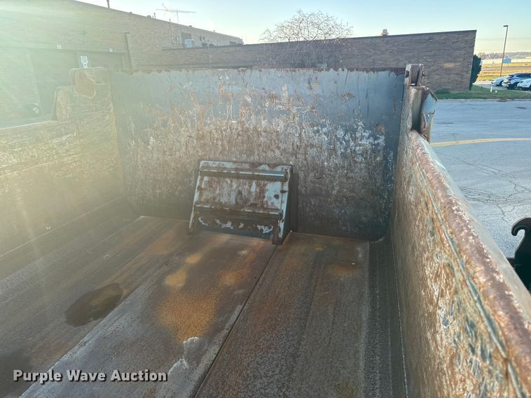 image for item EA2057 2014 Freightliner 108SD dump truck