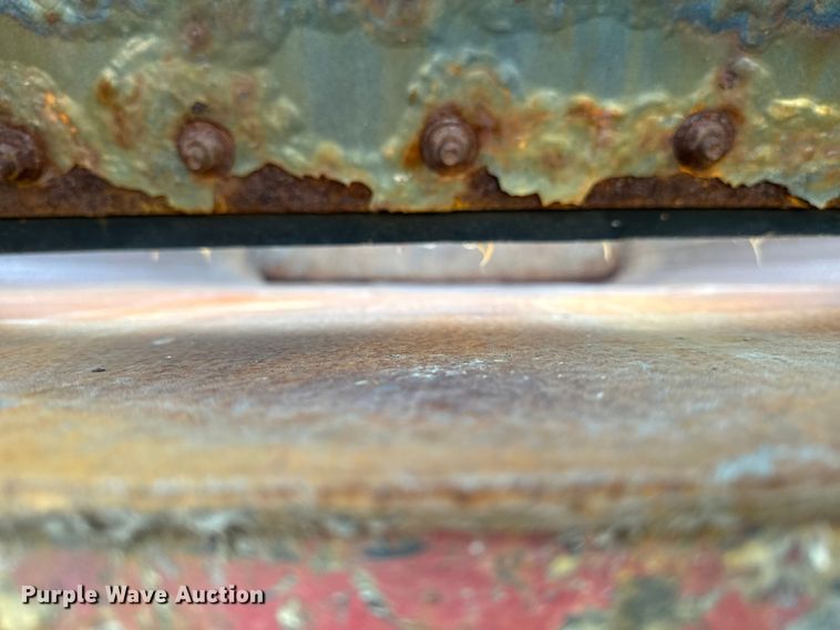 image for item EA2057 2014 Freightliner 108SD dump truck