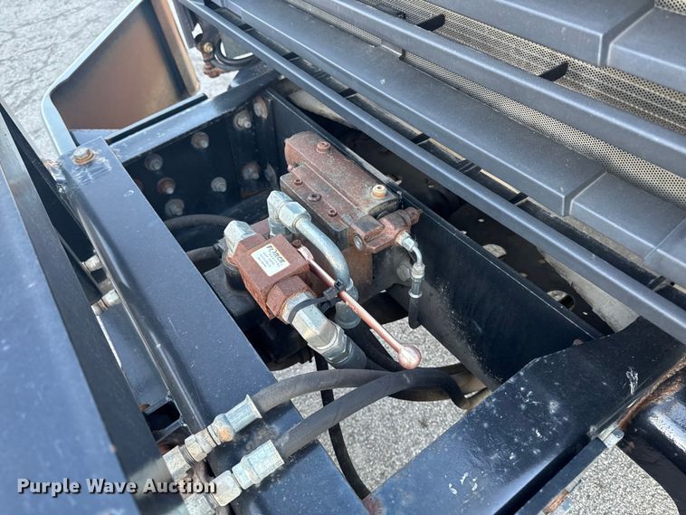 image for item EA2057 2014 Freightliner 108SD dump truck