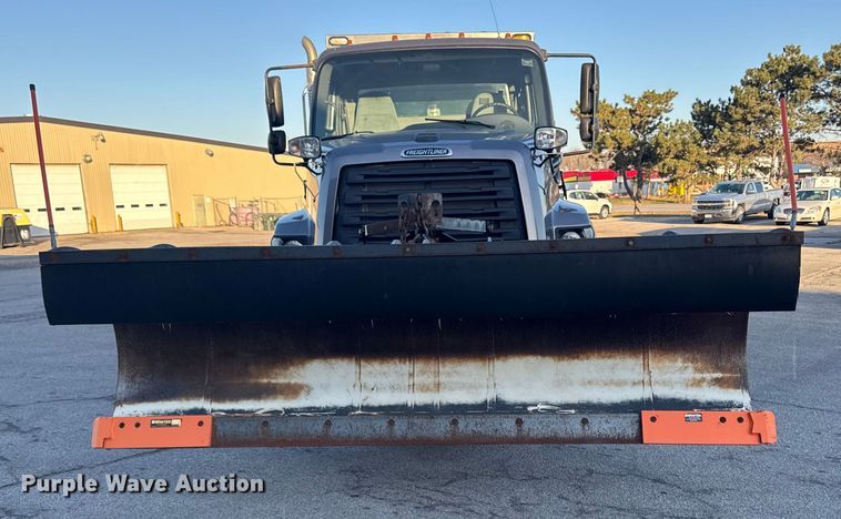 image for item EA2057 2014 Freightliner 108SD dump truck