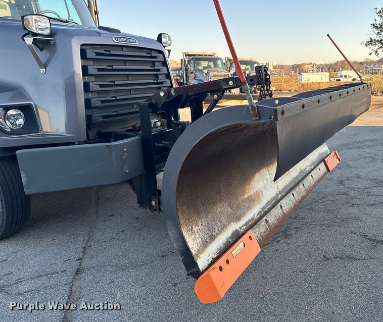 image for item EA2057 2014 Freightliner 108SD dump truck