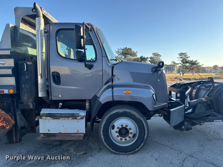 image for item EA2057 2014 Freightliner 108SD dump truck