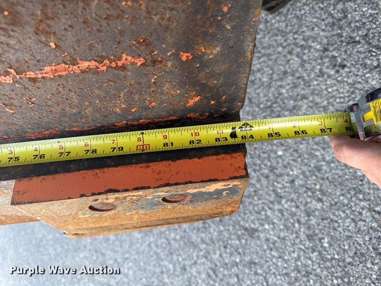 image for item EA2057 2014 Freightliner 108SD dump truck