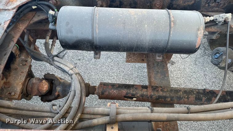 image for item EA2057 2014 Freightliner 108SD dump truck