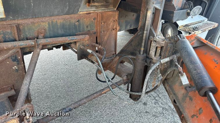 image for item EA2057 2014 Freightliner 108SD dump truck