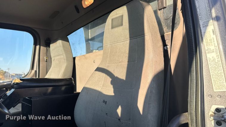 image for item EA2057 2014 Freightliner 108SD dump truck