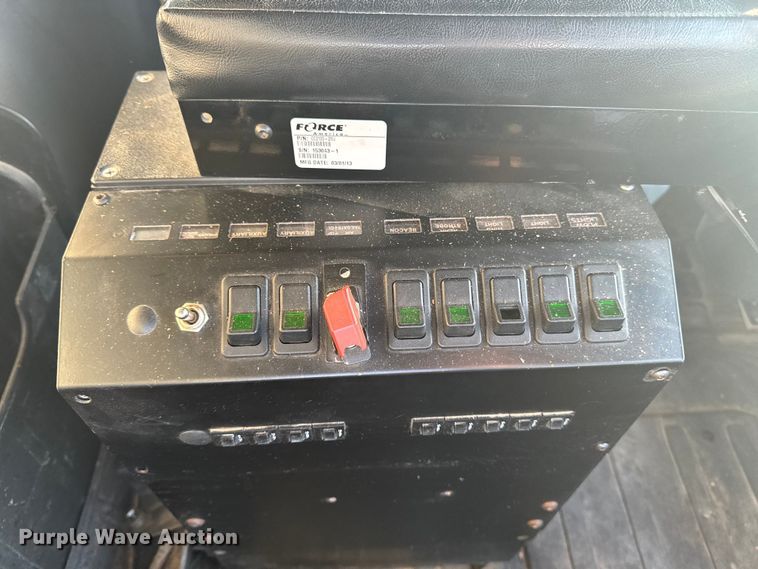 image for item EA2057 2014 Freightliner 108SD dump truck