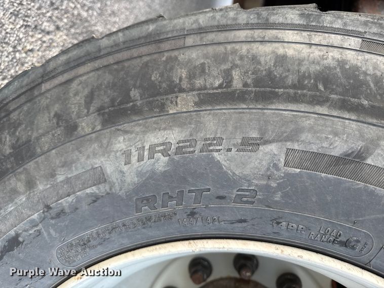 image for item EA2057 2014 Freightliner 108SD dump truck