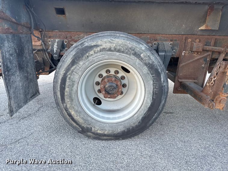 image for item EA2057 2014 Freightliner 108SD dump truck